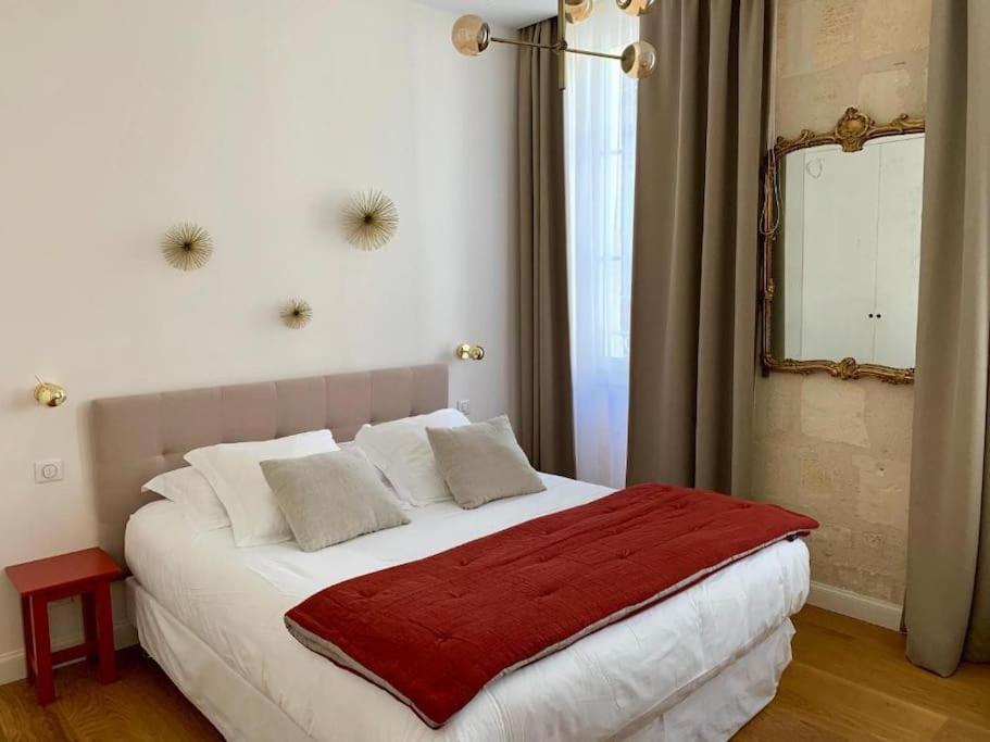 Maison D'Hotes, Terrasse & Jacuzzi En Plein Centre ボルドー エクステリア 写真